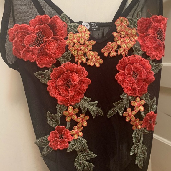 Floral detailing body suit - Picture 2 of 2